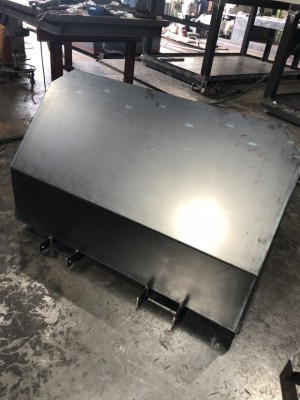 フォークリフト バケット制作 | 金属加工・アルミ加工・溶接【有限会社  